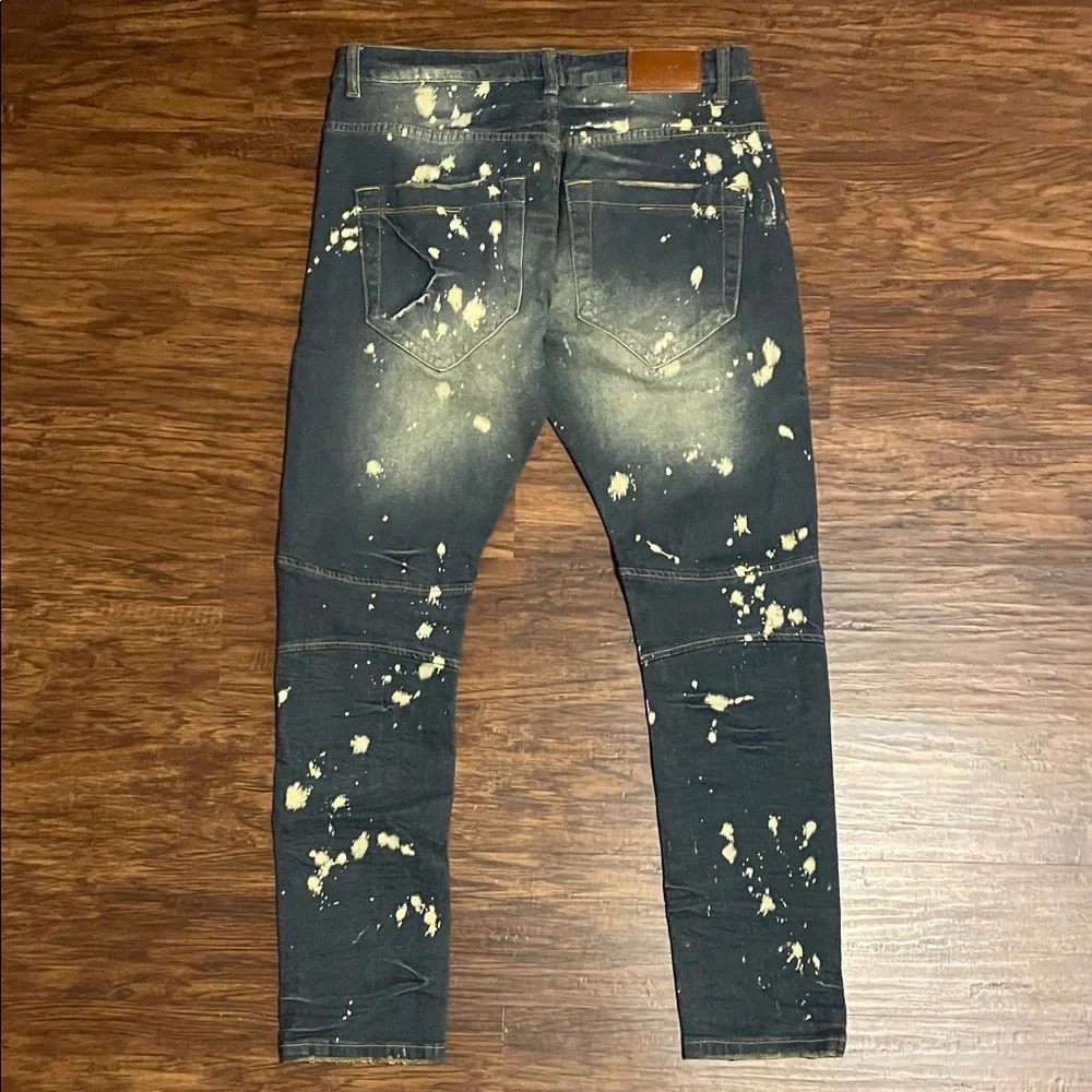 Decibel Street Wear Grunge Distressed Painted Jeans. Size 34W 33L Retail $70.